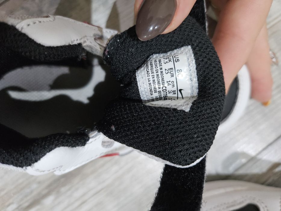 Маратонки Nike размер 25