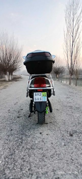 Skuter sotiladi 2024