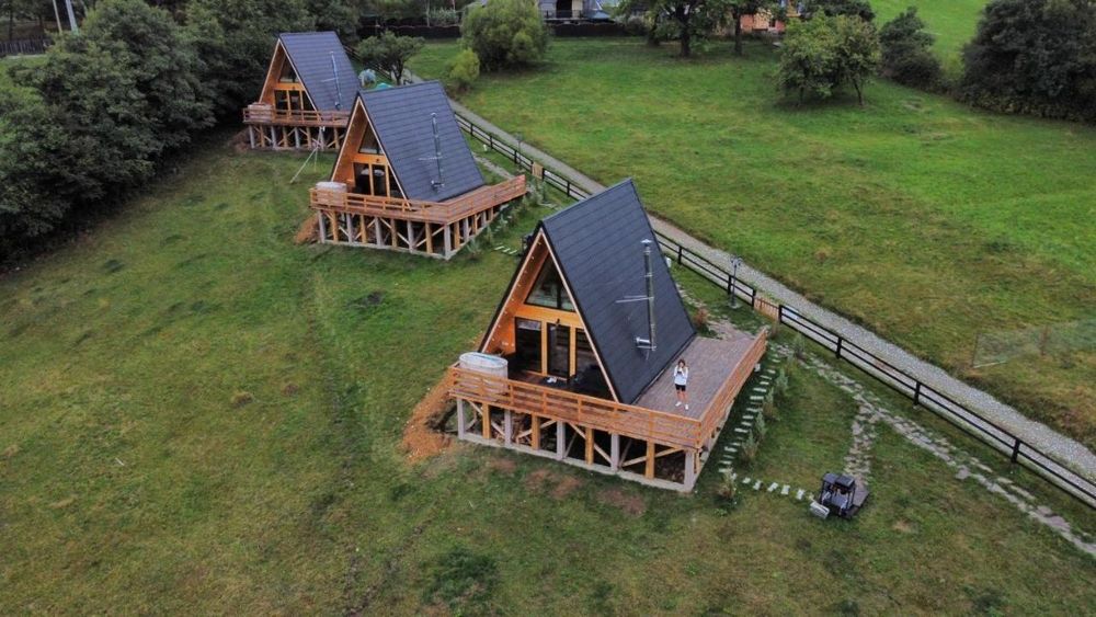 Realizam Case, Cabane stil A-Frame,