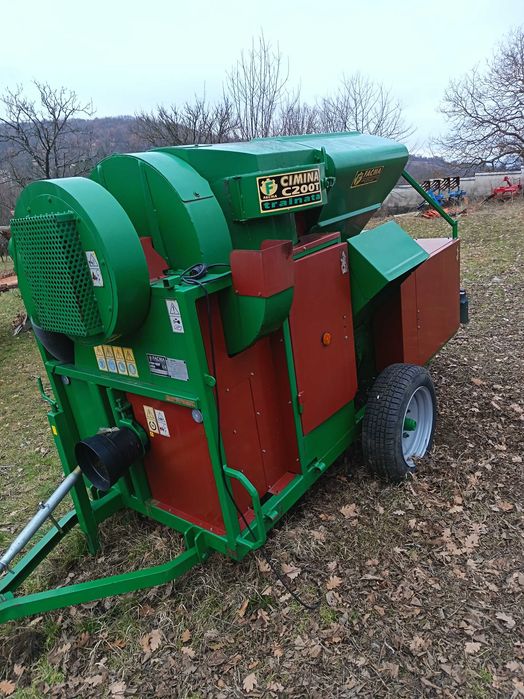 Прикачен комбайн FACMA