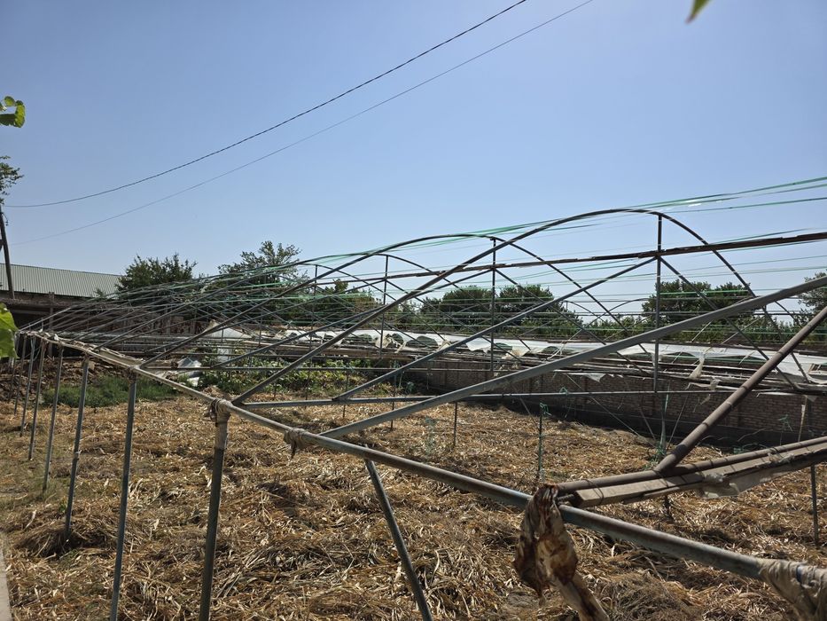 Парник  сотилади тез ва арзон