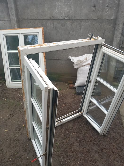 Vând geamuri termopan