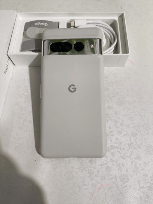 Google Pixel 7 pro 128gb white