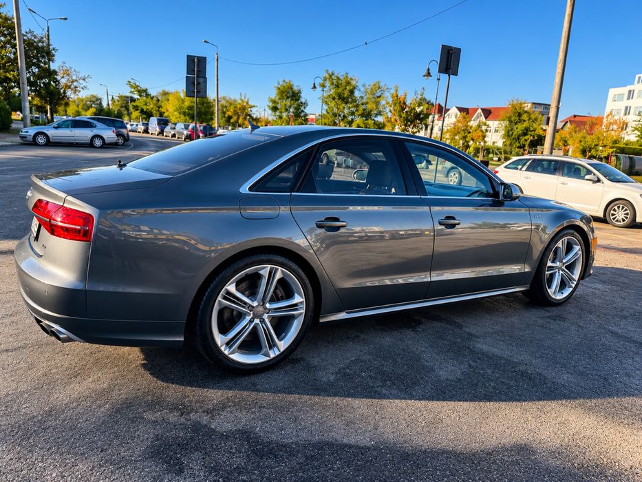 Audi S8 facelift ceramic biturbo