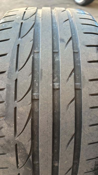 Vând 2 cauciucuri de vară BRIDGESTONE POTENZA  245/35R18