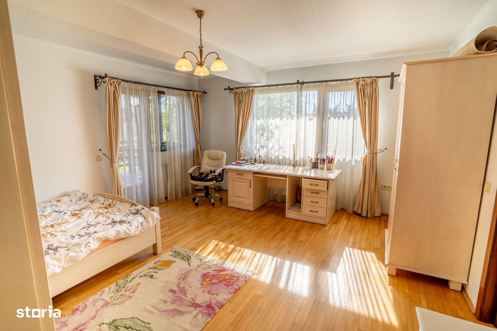 Oaza de Noblete si Spatiu: Vila Individuala cu Gradina Matura in