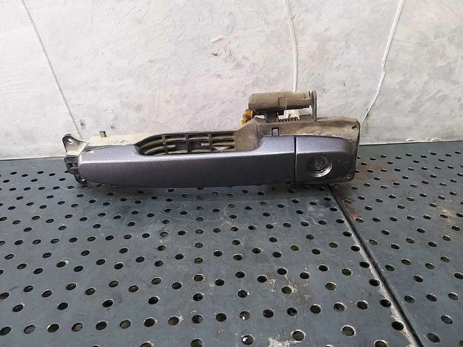 Maner usa stanga fata toyota auris e15