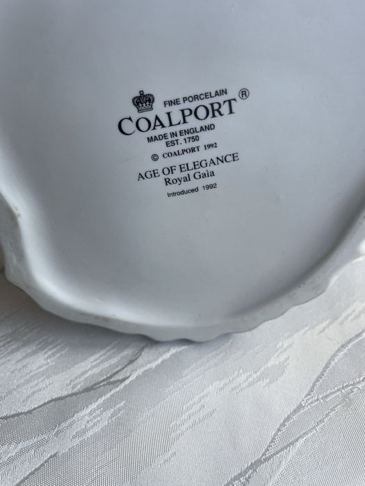 Фигура Coalport Rojal Gaia