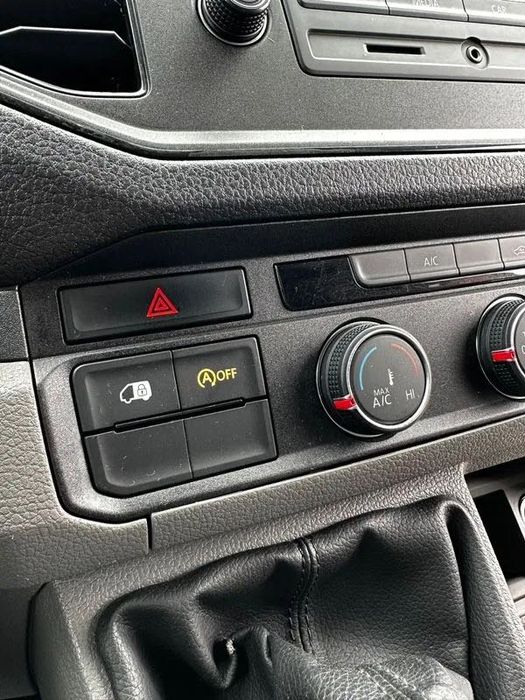 Inchiriere duba fara sofer vw crafter 450lei/zi