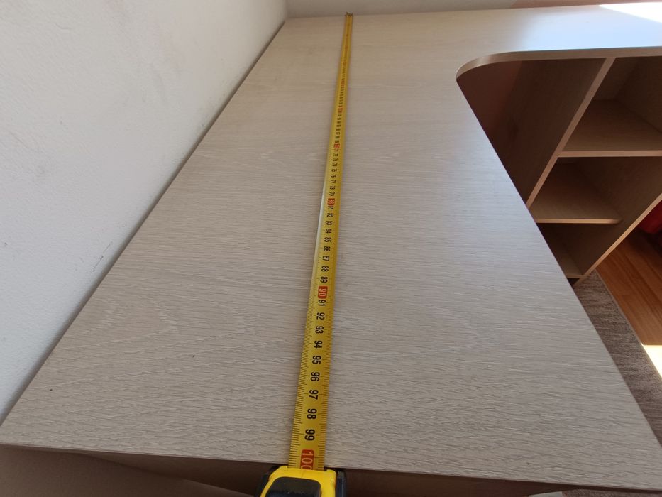 De vânzare birou în stare bună