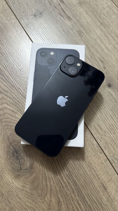 Продам IPhone 13, 128 Гб