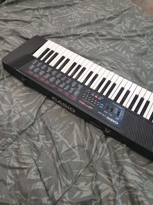 Синтезатор Casio CTK -200