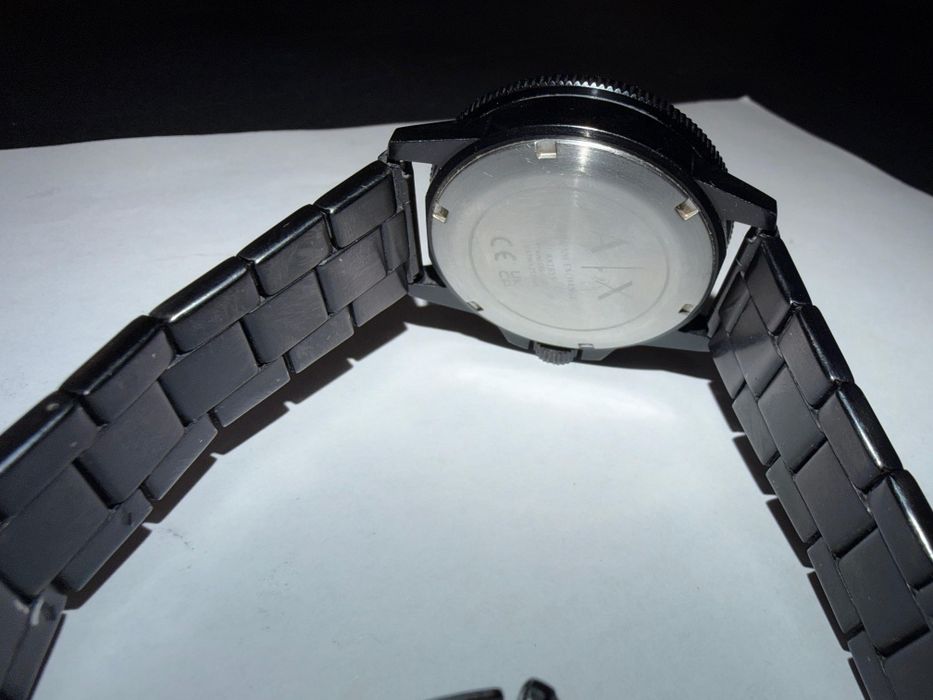 Армани сағат сатылады 50.000