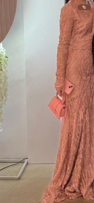 Продам шикарное платье