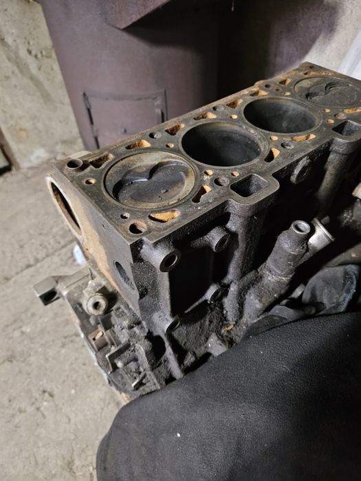 Гбц ваз..блок двигателя ваз .