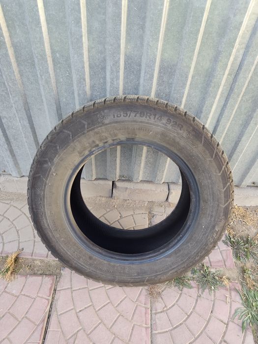 Зимние шины продам