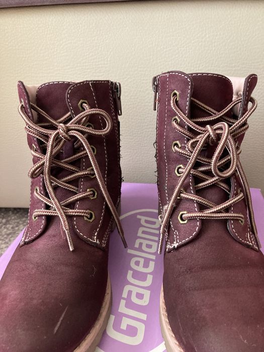 Детски боти.