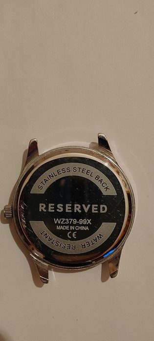Наручные часы Reserved в отличном состоянии