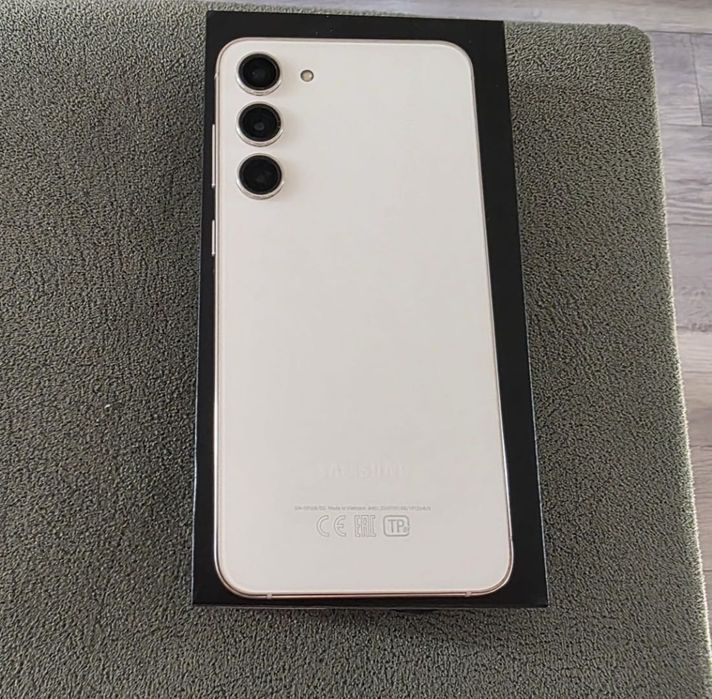 Samsung galaxy S23 Plus