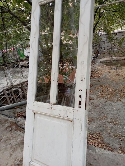 Дверь деревянные