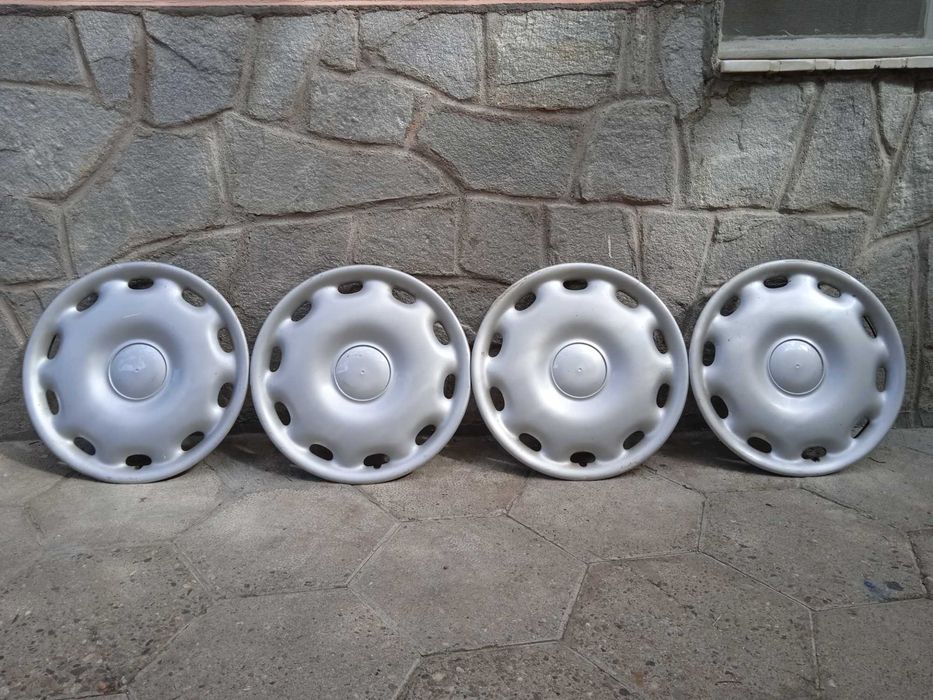 Audi/Ауди Комплект Тасове 15ц. 4бр. Оригинални!