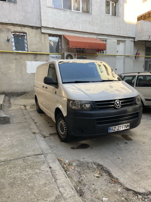 Vand sau schimb Vw transporter 5.1