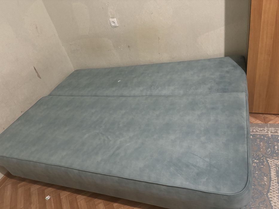 Продам диван,  в отличном состояний