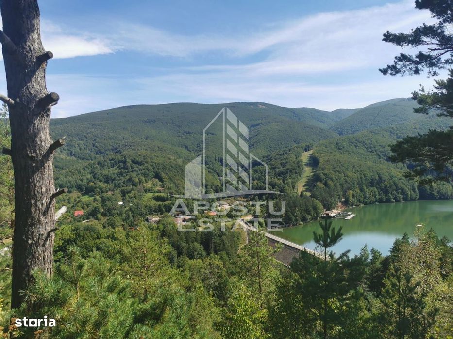 Teren intravilan, 2000mp, cu vedere panoramica spre lacul Valiug