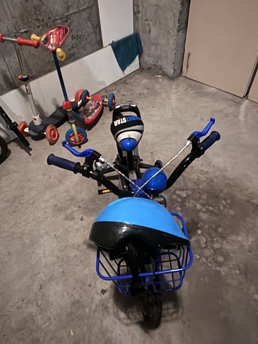 Bicicleta cu roti ajutatoare