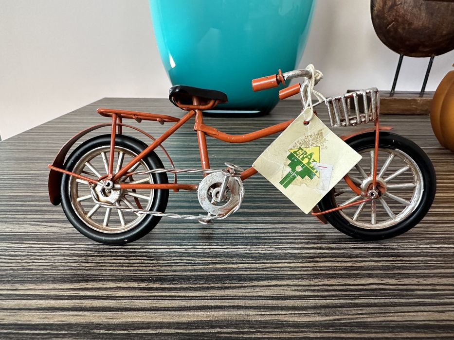Bicicleta metal jucarie decoratiune sculptura cadou