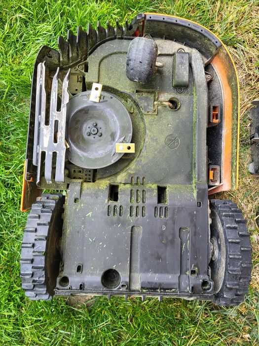 Косачка робот WORX смарт WIFI с ГАРАНЦИЯ и комплект нова жица