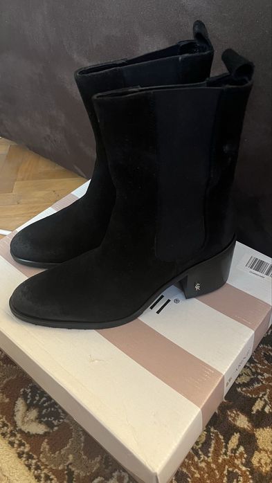 Дамски боти от естествен велур