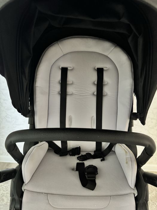 Продам коляску НЕДОРОГО