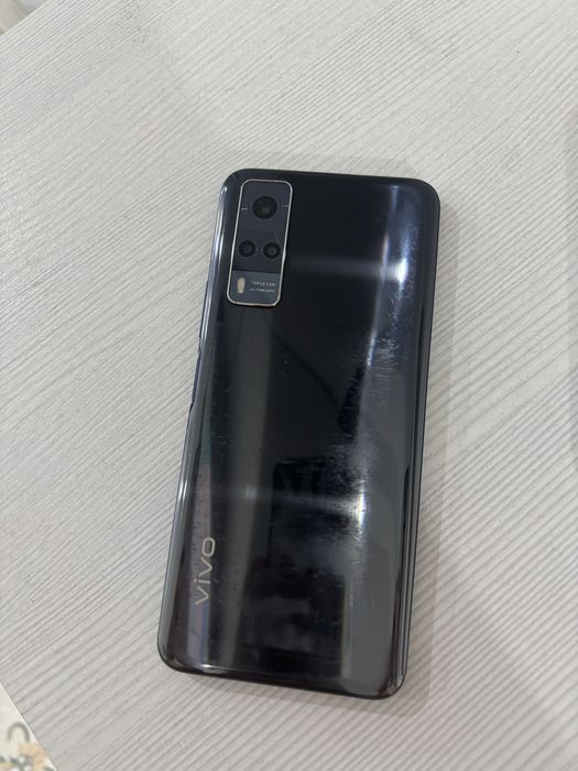 Продам телефон Vivo Y31