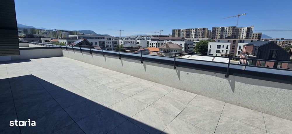 Ap. 3 camere , terasa de 90mp, intabulat.