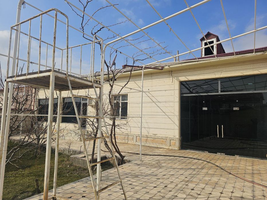 Коттедж продайотся 6 комонотной