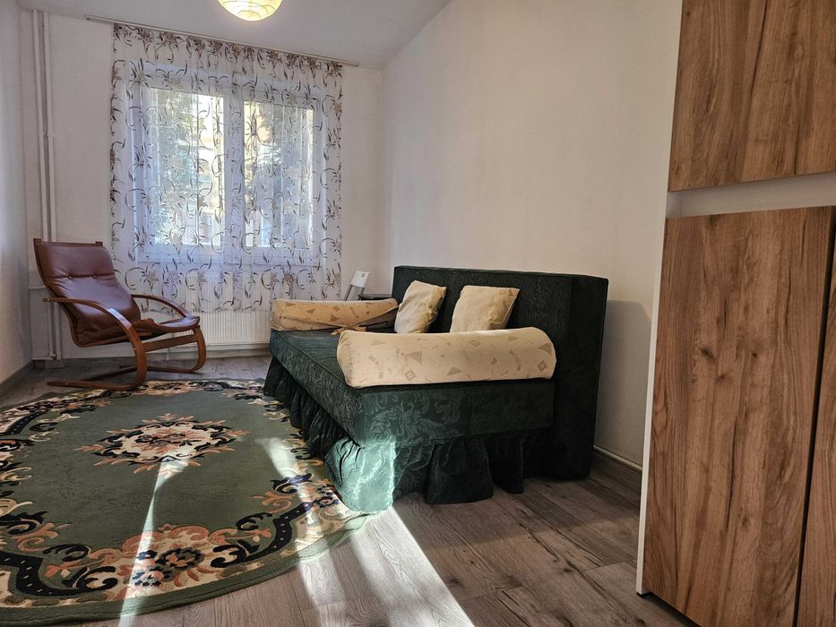 Închiriez apartament 2 camere – Centrul Civic, Brașov