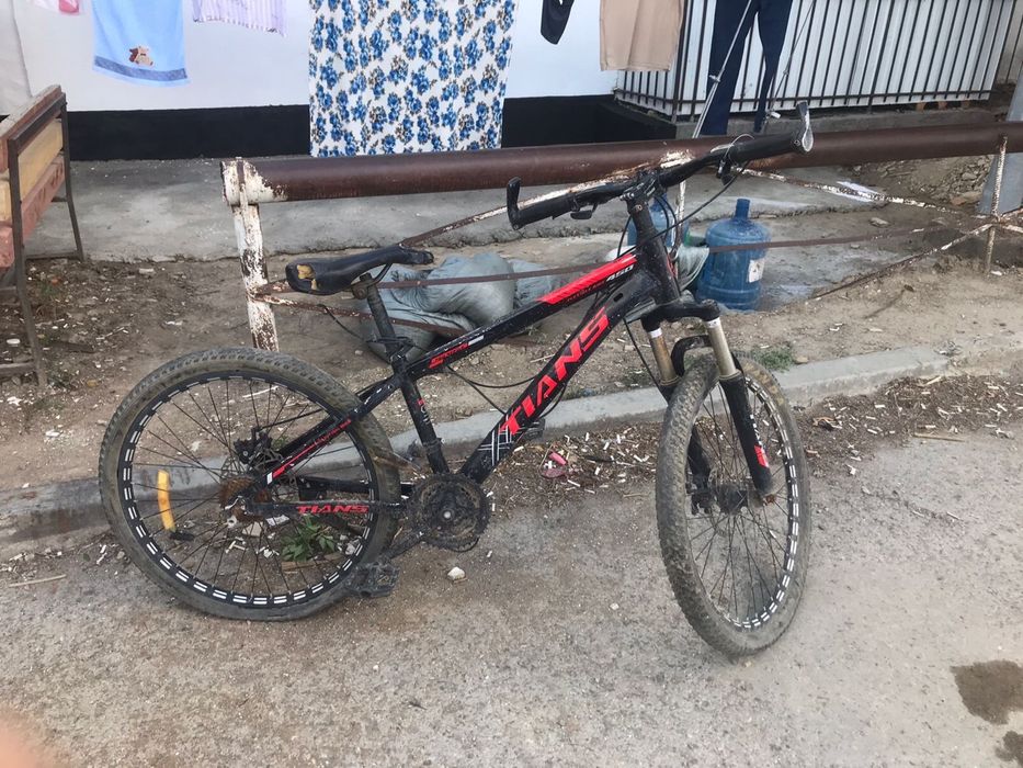 2 спортивных велосепида