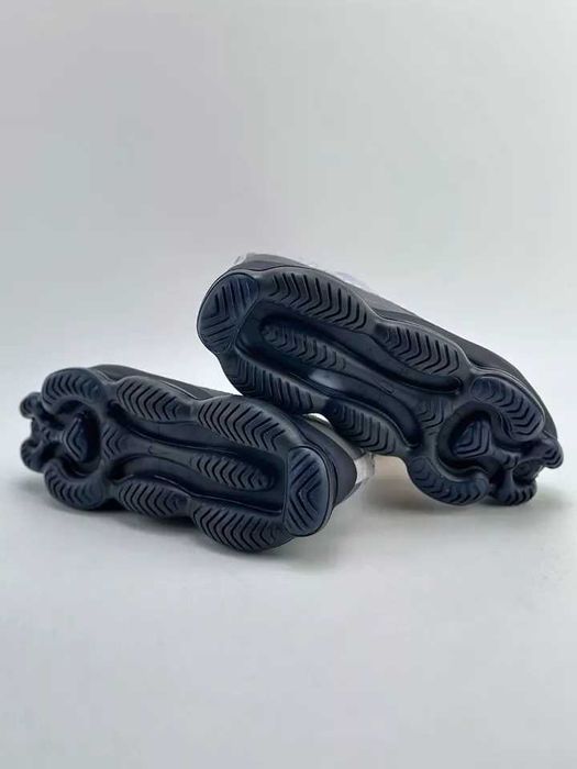 Обувки NIKE / Air Max / Scorpion Flyknit Grey 2022 + КУТИЯ