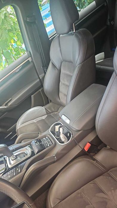 Porsche Cayenne S E-Hybrid
