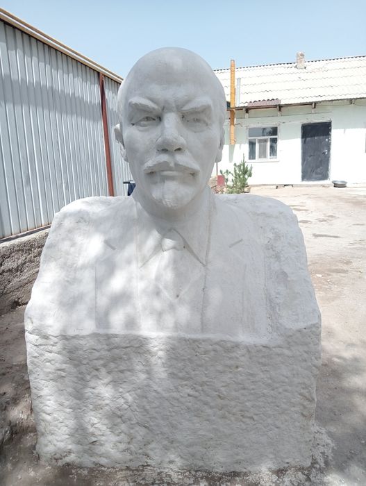 Статуя Продам Владимир Ильич Ленин