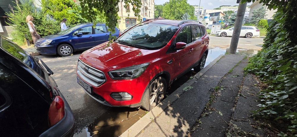 FORD Kuga