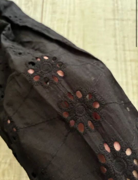 Стилна черна рокля