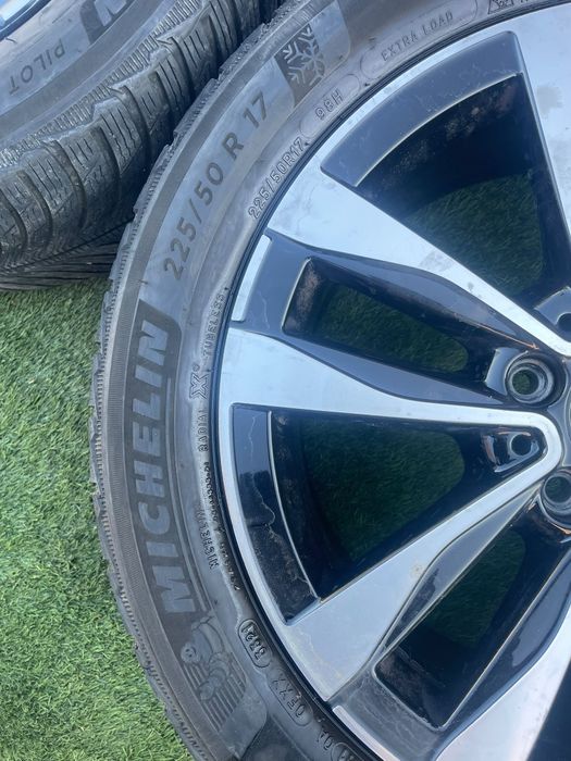 Jante Mercedes R 17 5x112 C class in 2 latimi cu 245 45 17 si 225 50 17 michelin