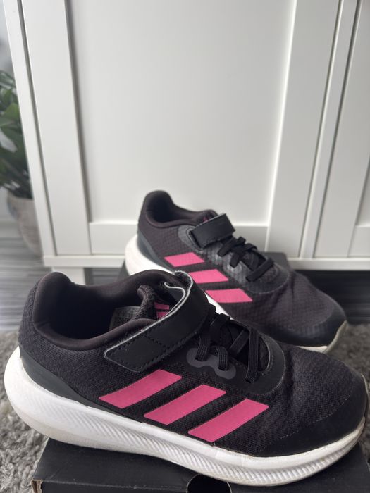 Продавам три чифта маратонки Nike , Reebok , Adidas