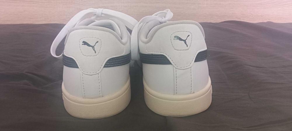 Бели кожени обувки Puma от естествена кожа