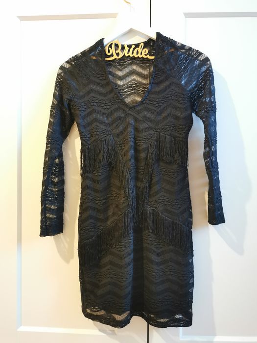 Рокли къси, дантела, на точки, вталена двуцветна