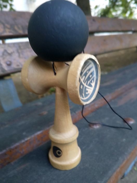 O Kendama foarte buna.