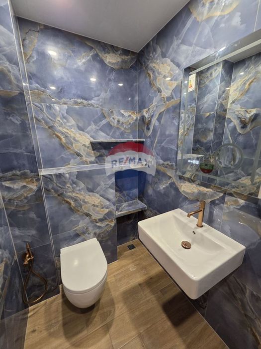 Продава се Тристаен апартамент в Варна, Владислав Варненчик - 85 кв.м за 1053 €/кв.м - Снимка #11