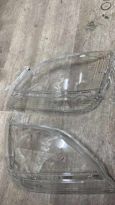 Стекло фар Lexus' 300